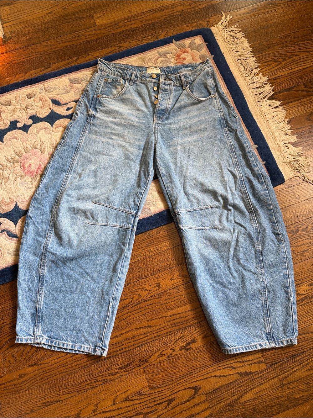 We The Free Washed Light Blue Relaxed Fit ladies jeans